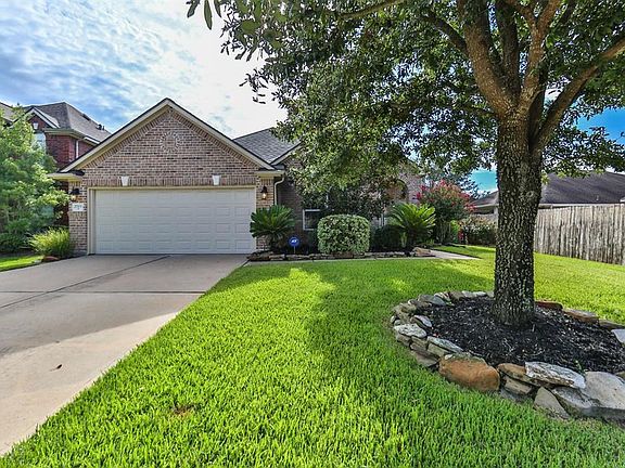 2nd image of 27103 Sable Oaks Ln