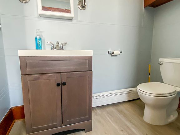 2nd image of 72 Mount Vernon Ave #1
