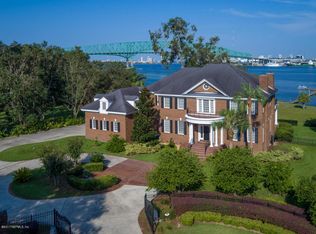 4626 River Point Rd W, Jacksonville, FL 32207