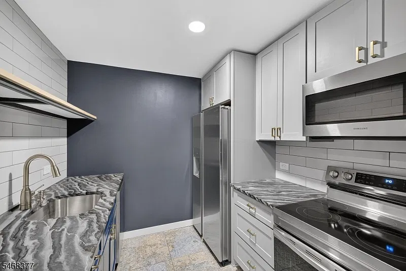 262 Main St — Photo 4