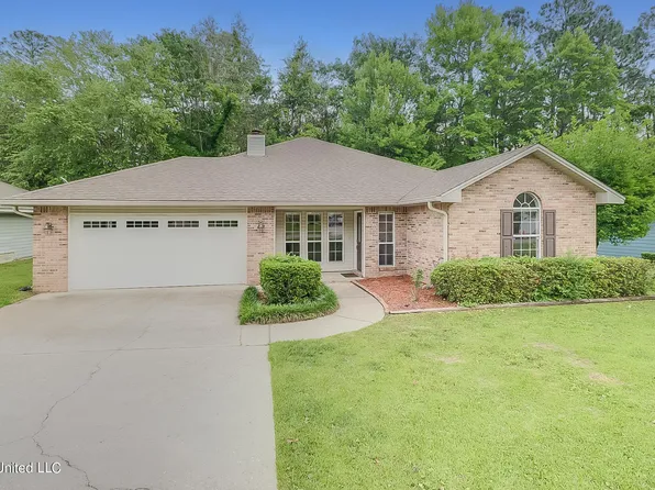 7812 Hilo Pl, Diamondhead, MS 39525