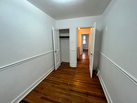 3rd image of 4507 Vista St