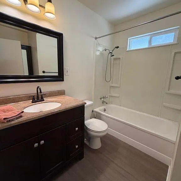 315 Chamberlain Ave — Photo 8