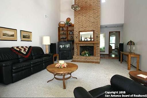 3rd image of 15427 RIVER BEND DR