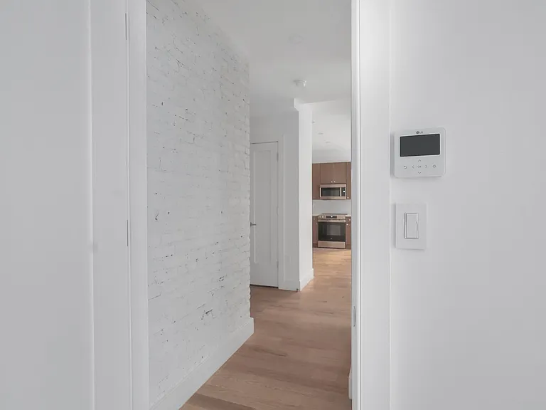 156 2nd Ave #4E — Photo 9