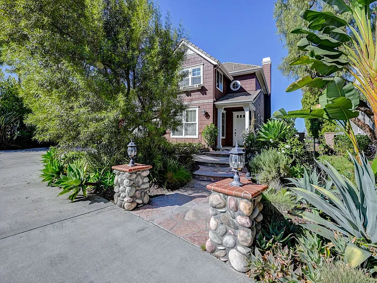 1 Chimney Ln — Photo 46