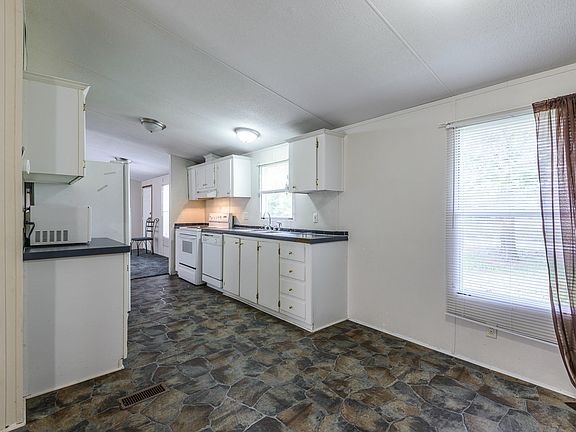5th image of 3810/3820 Keel Road