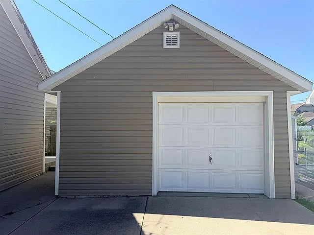 519 Briggs Ave — Photo 12