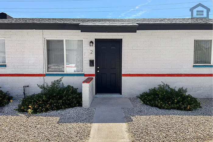 1346 E Willetta St #2 — Photo 8