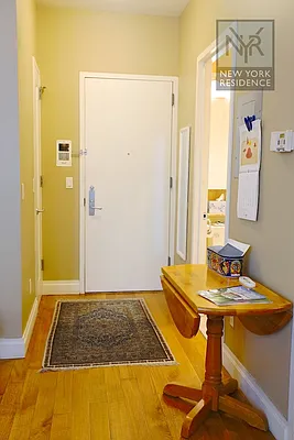 Rented by New York Residence | media 22