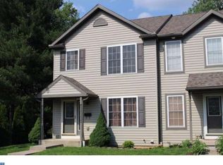 317 Saint Nicholas St, Reading, PA 19607