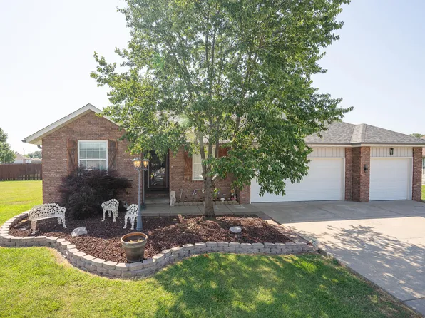 5477 W Basswood Court, Springfield, MO 65802