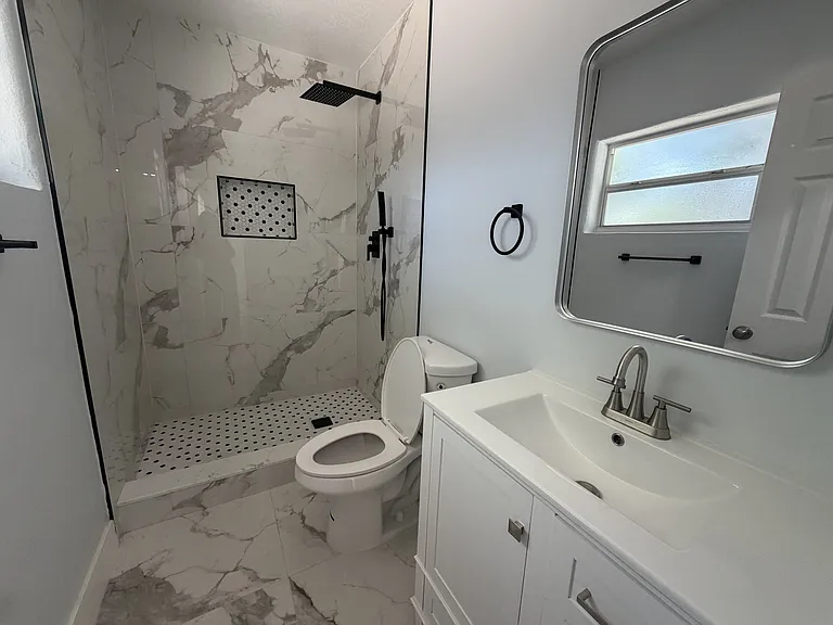 131 W Atwater Ave #1 — Photo 8