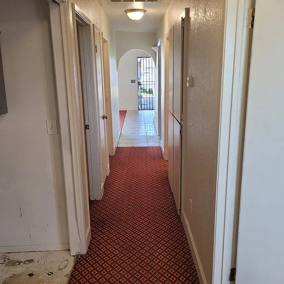 30921 Commercial Rd — Photo 2
