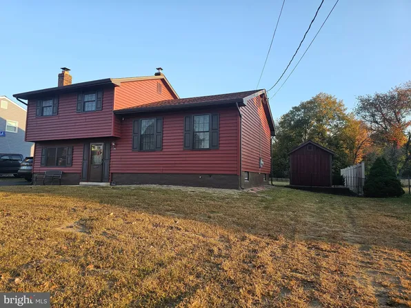 124 Lafayette Rd, Edgewater Park, NJ 08010