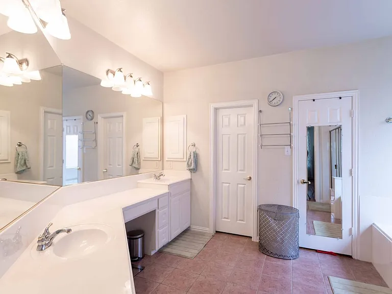 4420 Orchard Gate Dr — Photo 6