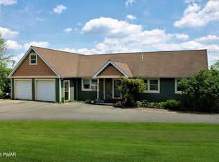 221 Shehawken Rd, Starrucca, PA 18462