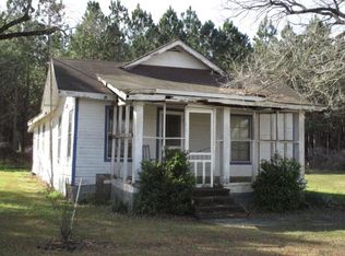 667 Beards Creek Church Rd, Glennville, GA 30427