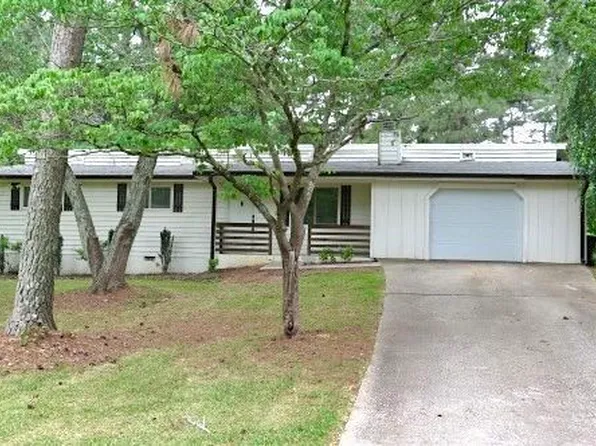 4051 Yeager Rd, Douglasville, GA 30135