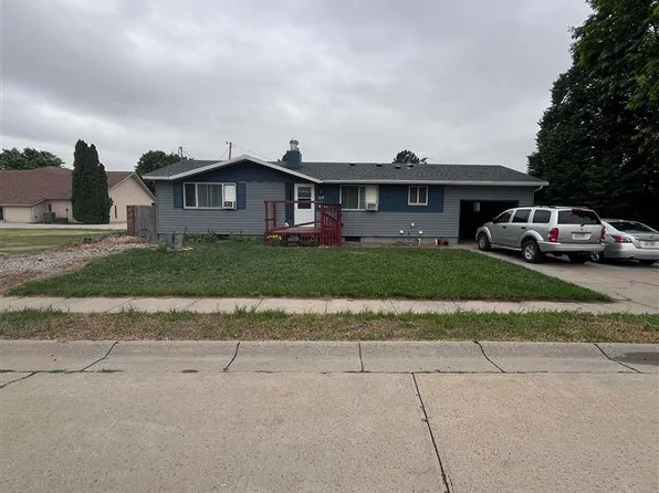 1117 W 11th St, Alliance, NE 69301