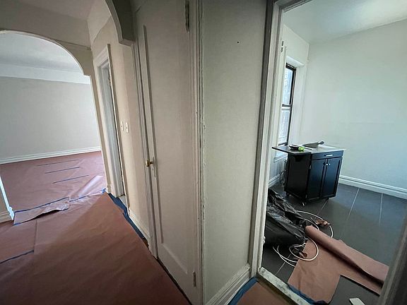 4th image of 47-28 44th St #1C
