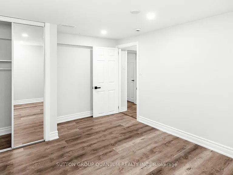 313 Ashbury Rd E #LOWER — Photo 14