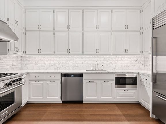 5th image of 160 W 12th St APT 23