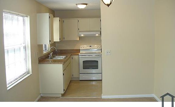 5th image of 2900 62nd Ave N APT A