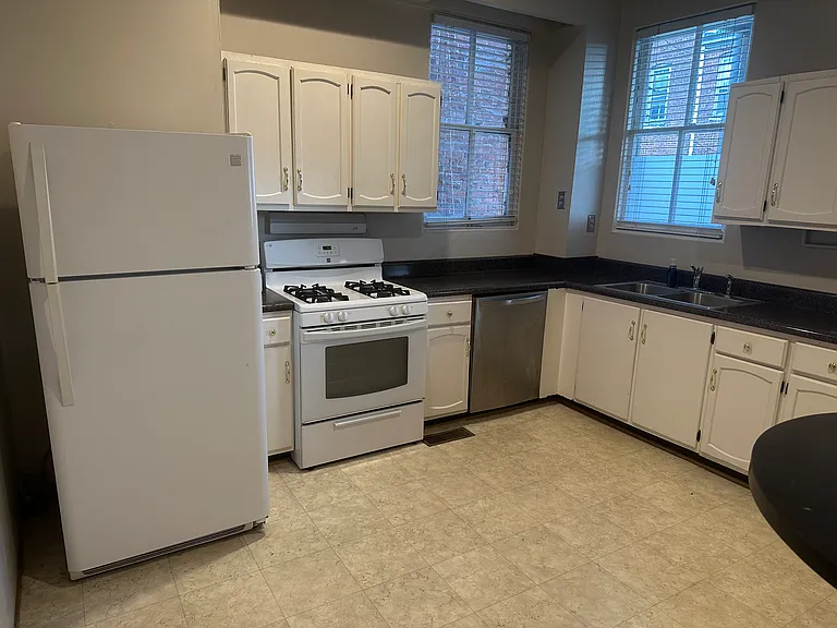 2507 Stuart Ave #1 — Photo 10