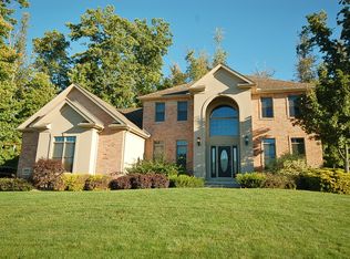 2289 Cornerstone Dr, Cortland, OH