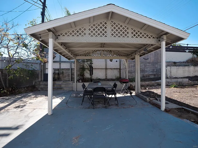 7203 Blackton Dr — Photo 10