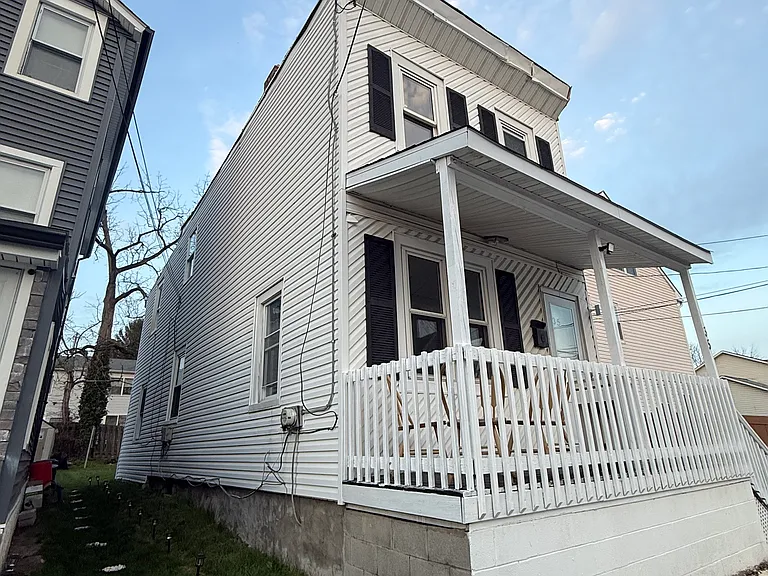 35 Harding Ave — Photo 38