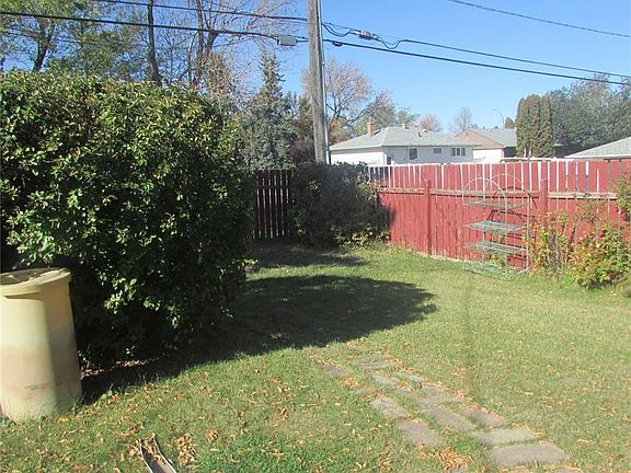 5th image of 2600 Wascana St