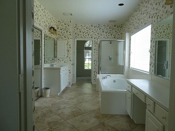 5th image of 13426 General Gresham Ln