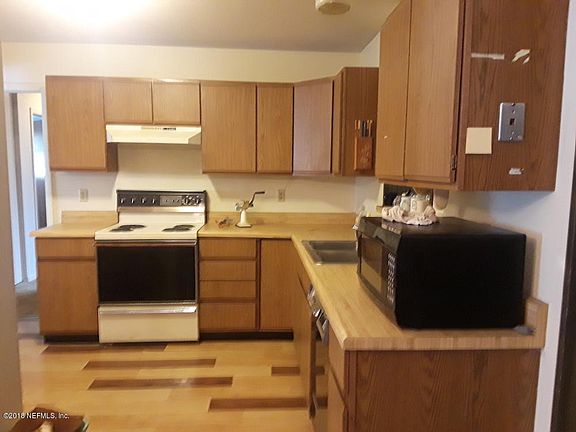 3rd image of 2363 LOURDES Drive W