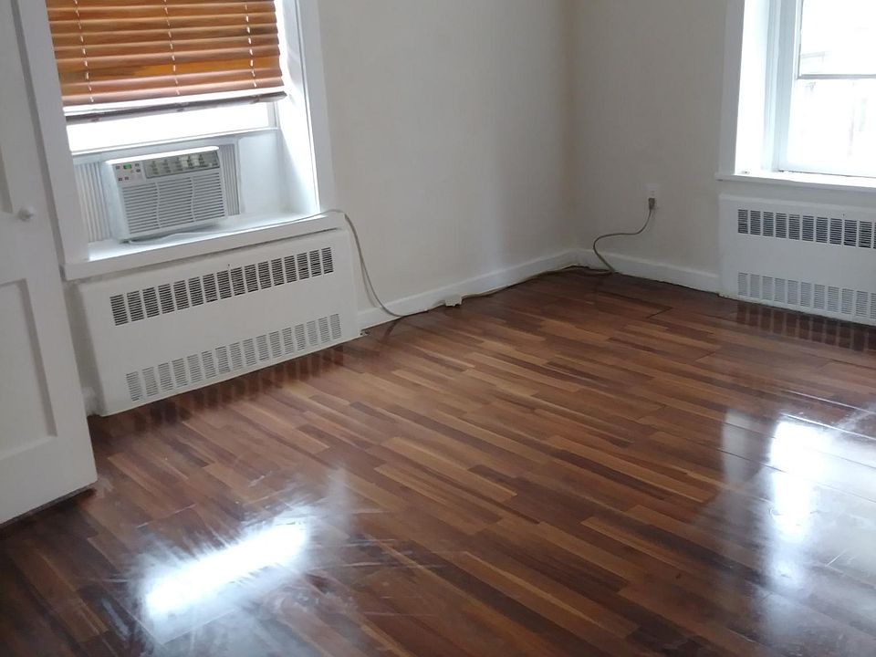 South-West Exposure / Sunny