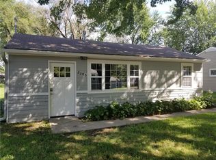 2205 S 39th St, Kansas City, KS 66106