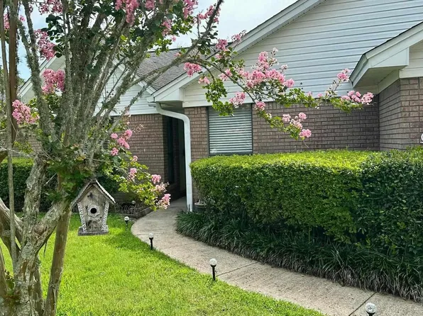 8573 Westview Ln, Pensacola, FL 32514