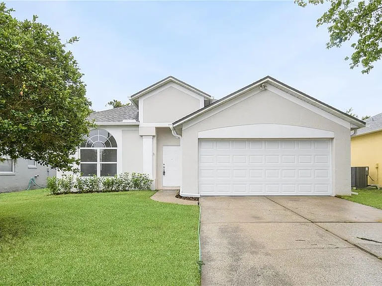 12822 Woodbury Glen Dr — Photo 1