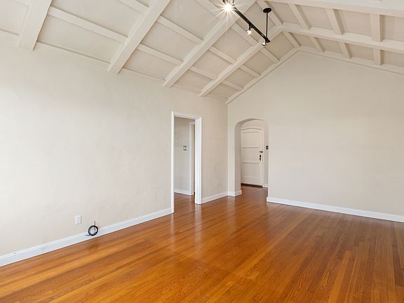 3rd image of 2701 Van Ness Ave APT 706