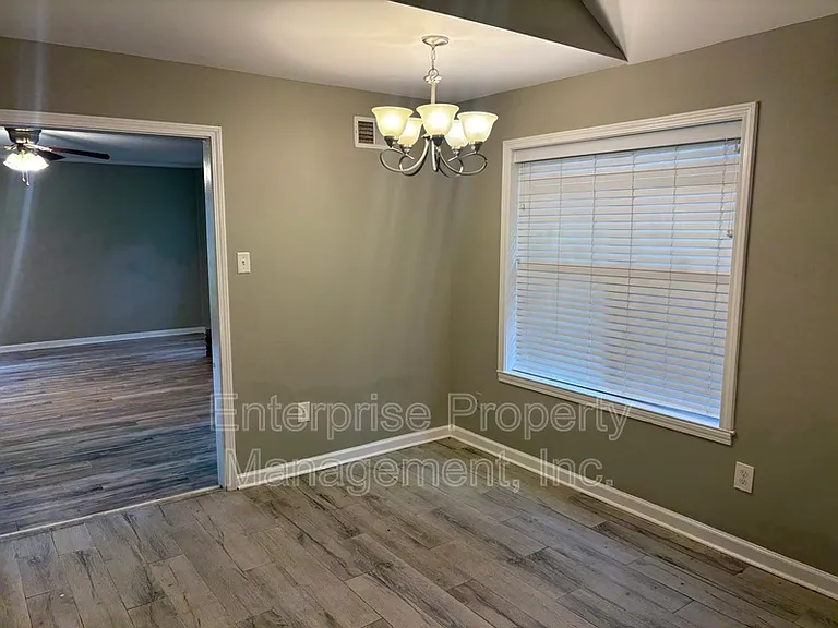 2266 Montego Dr — Photo 14