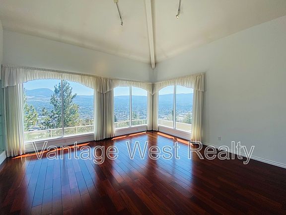 4th image of 880 Christina Pl Unit 25