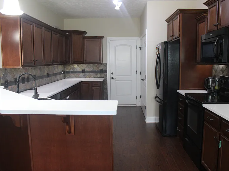 7913 Kirkfield Dr — Photo 22