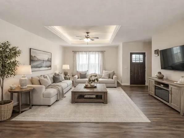 202 Hollow Tree Cir, Castalian Springs, TN 37031