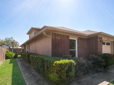 3840 Scarsdale Ln, Dallas, TX, 75227