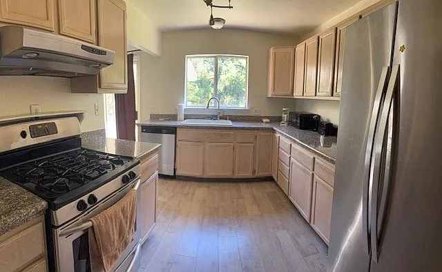 56 Hillside Dr — Photo 9