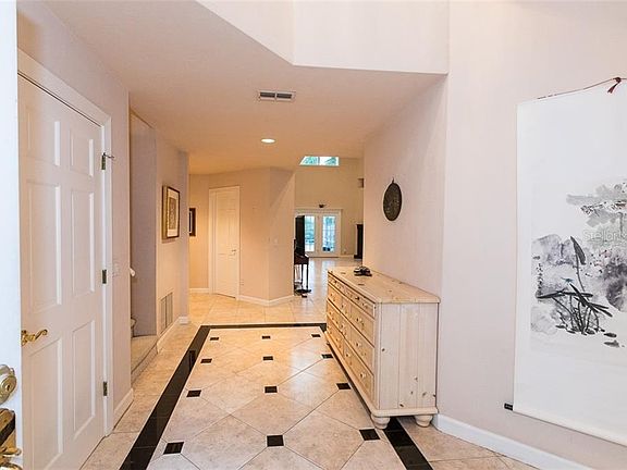 5th image of 24 Bay Pointe Dr