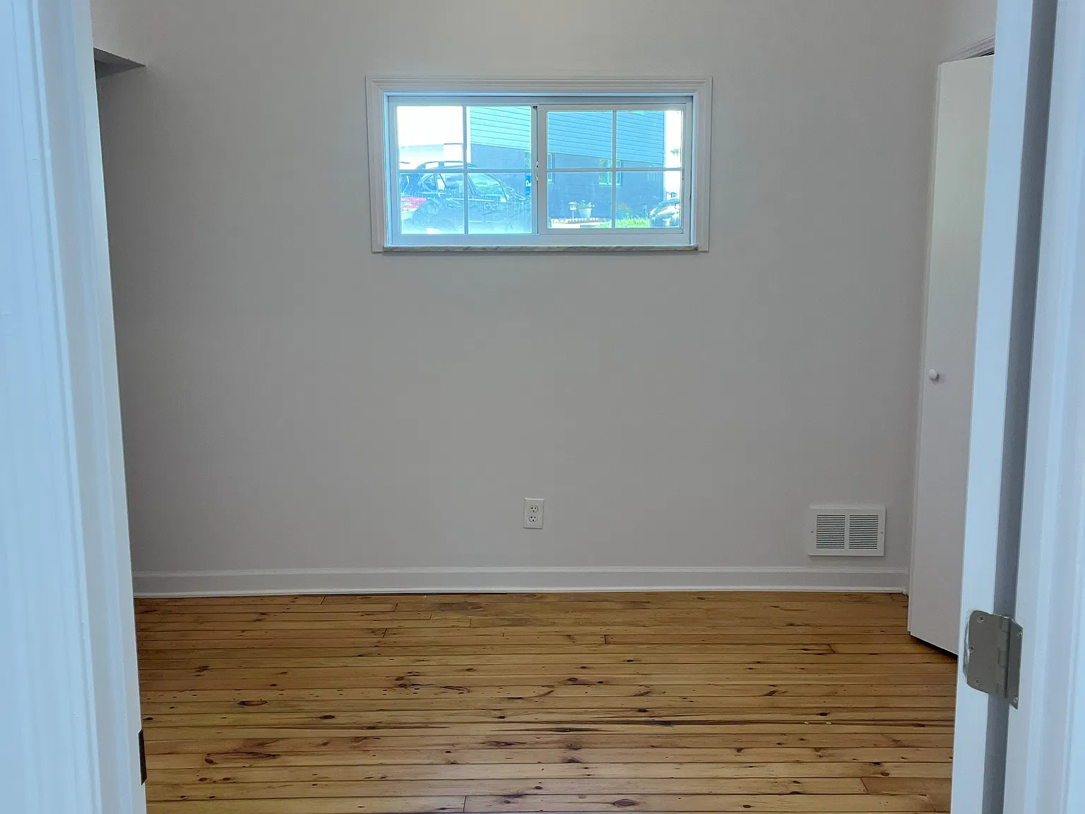 2 bed, 1256 sqft, $1,350 — Photo 4