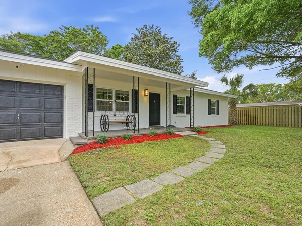 721 Kris Ave NE, Fort Walton Beach, FL 32547