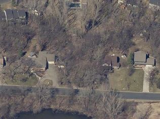 2111 Kings Rd, Eagan, MN 55122